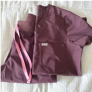 WomenZamora jogger scrub pants- XS and Catarina 1 pocket scrub top- S/ dark fig